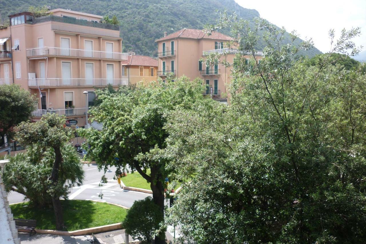 Appartement Finalmarina Centro 2 à Finale Ligure Extérieur photo